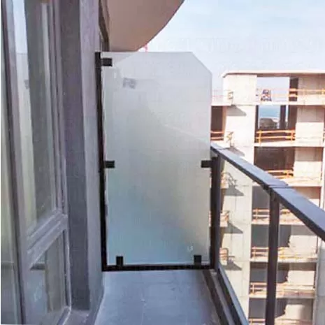 Balcony Seperator (Glass)